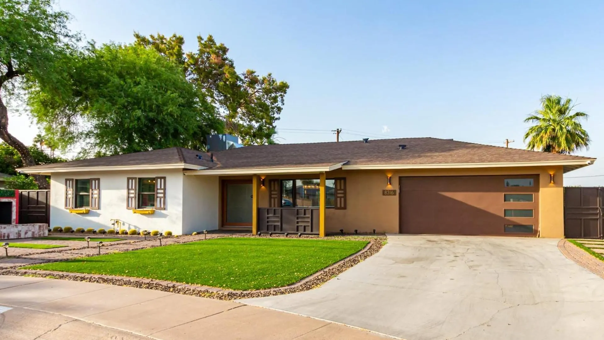 New Windsor Modern Retreat Pool Spa Volleyball Scottsdale ABD