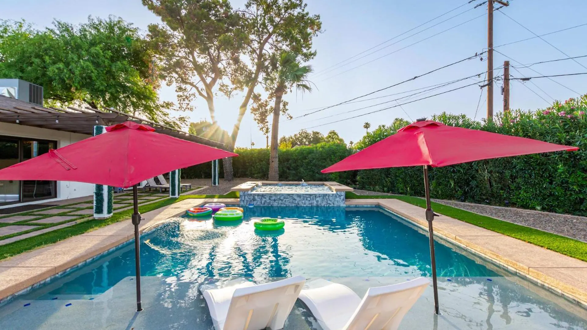 New Windsor Modern Retreat Pool Spa Volleyball Scottsdale
